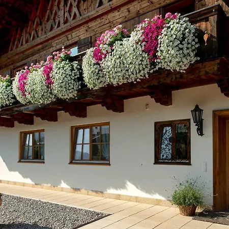 Gerold, Kreuth-reitrain Apartment